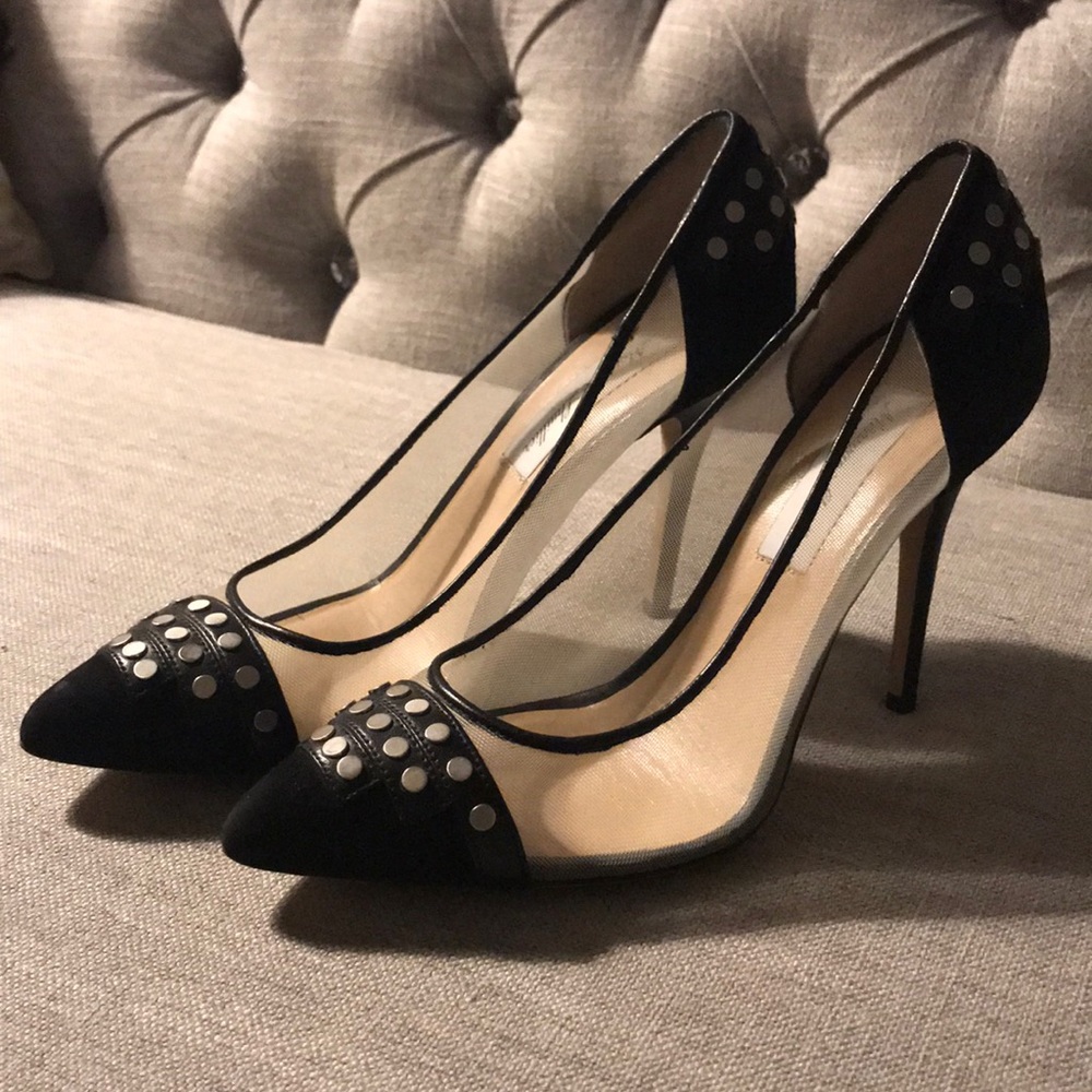 Monique Lhuillier 37.5 never worn outdoors!